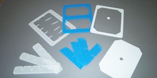 Gefache aus PP-Platten gestanzt mit Deckel Transportschutz Verpackung 640 320 Gefache aus PP-Platten gestanzt mit Deckel Transportschutz Verpackung
