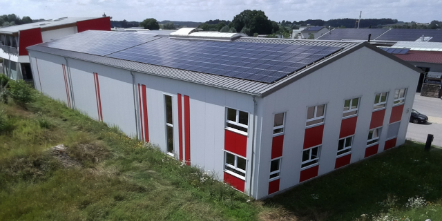 Gebäude PPPlatten Nachhaltigkeit Solaranlage 640 320 Solaranlage auf dem Gebäude der PPPlatten GmbH