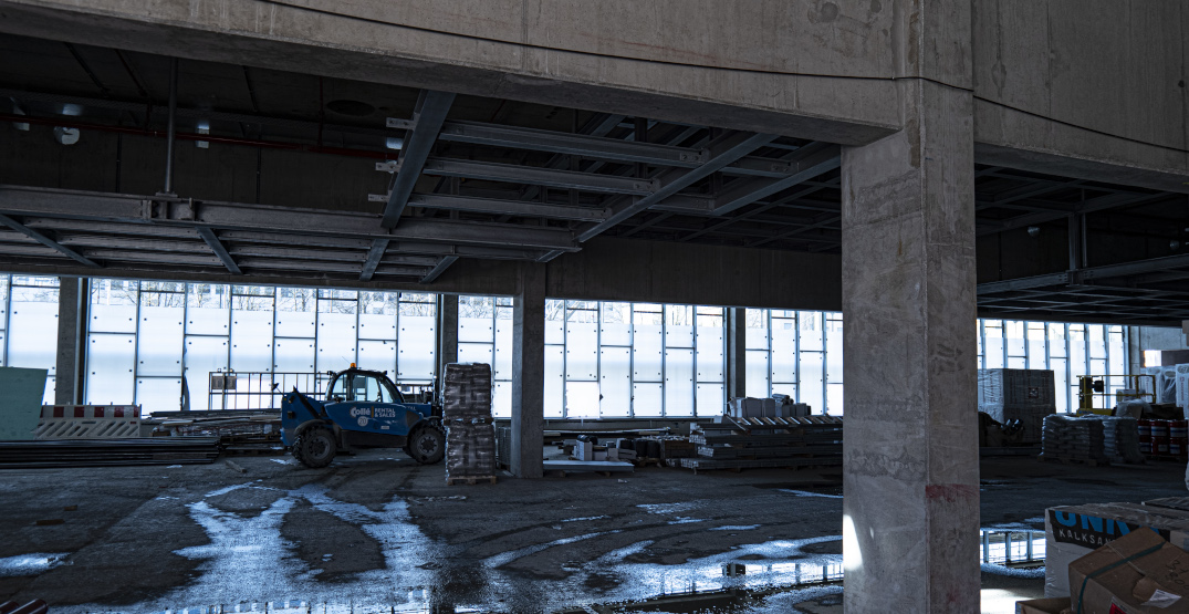 Montagesystem für Schutzplatten auf Baustellen Glass-Pin Komplettansicht 1075 555 Schnellmontagesystem für Schutzplatten auf Baustellen Glass-Pin Etagenansicht