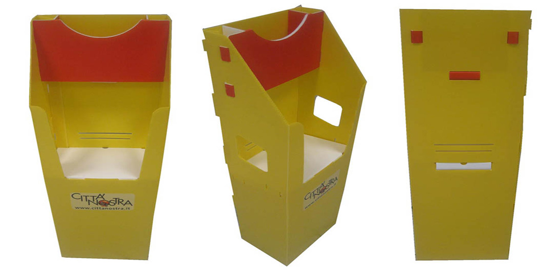 Display Prospektdispenser aus PP Hohlkammerplatte grün 1110 555