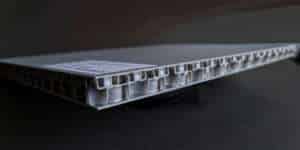 Zweilagige Noppenstrukturplatte aus PP Double Core Eckansicht 640 320