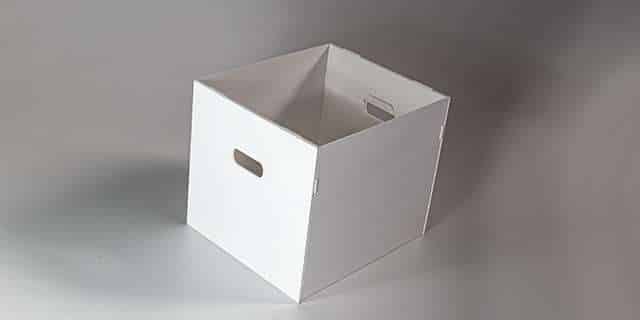 Regalbox-aus-PP-Platte-weiss-fuer-Regaltyp-Kallax-und-aehnliche-640-320