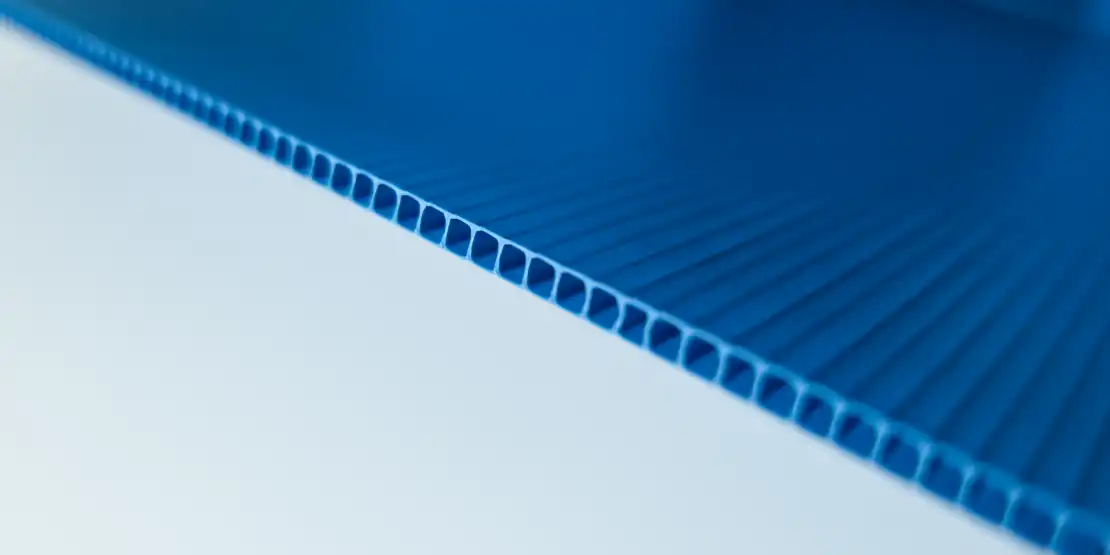 Stegplatte aus PP blau 1110 555