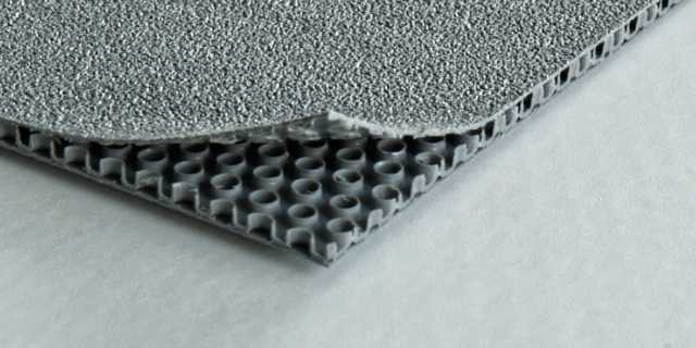 Platte für Laderaumverkleidung grau 4mm geprägte Oberfläche, Innenstruktur sichtbar