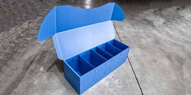 Box für vier Drohnen plus zubehör 640 320
