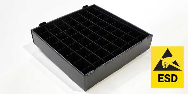 Stapelbares ESD Tray mit Gefache